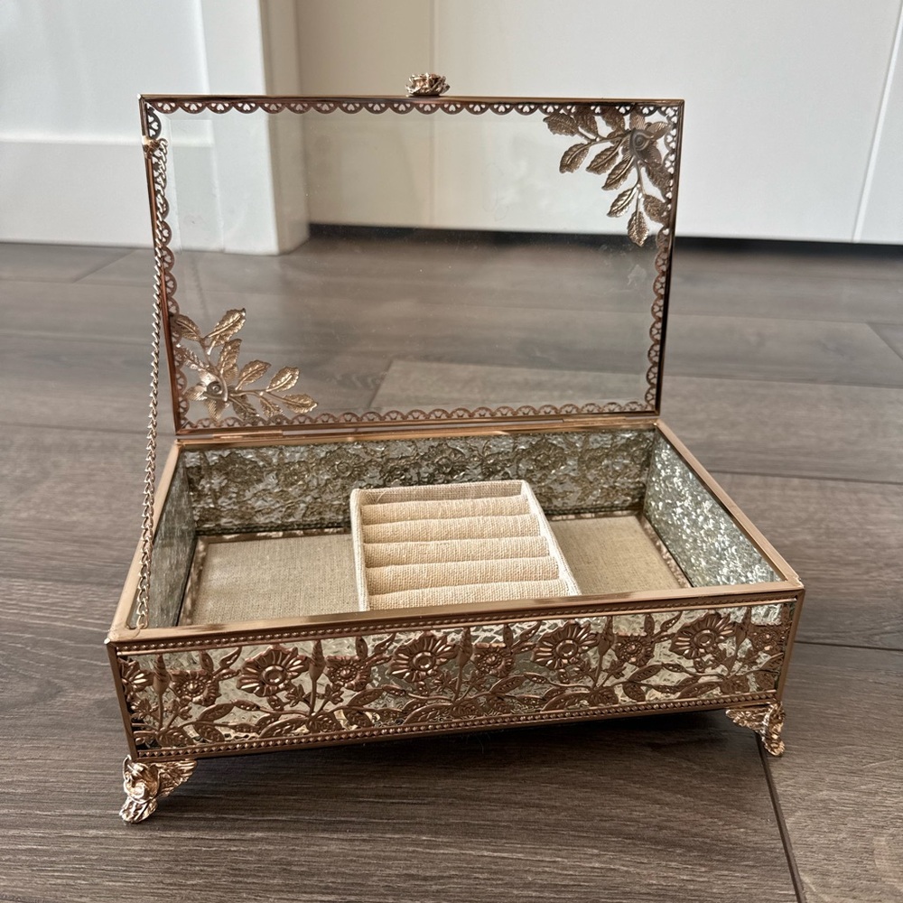 Elegant Glass Jewelry Box with Gold Accents